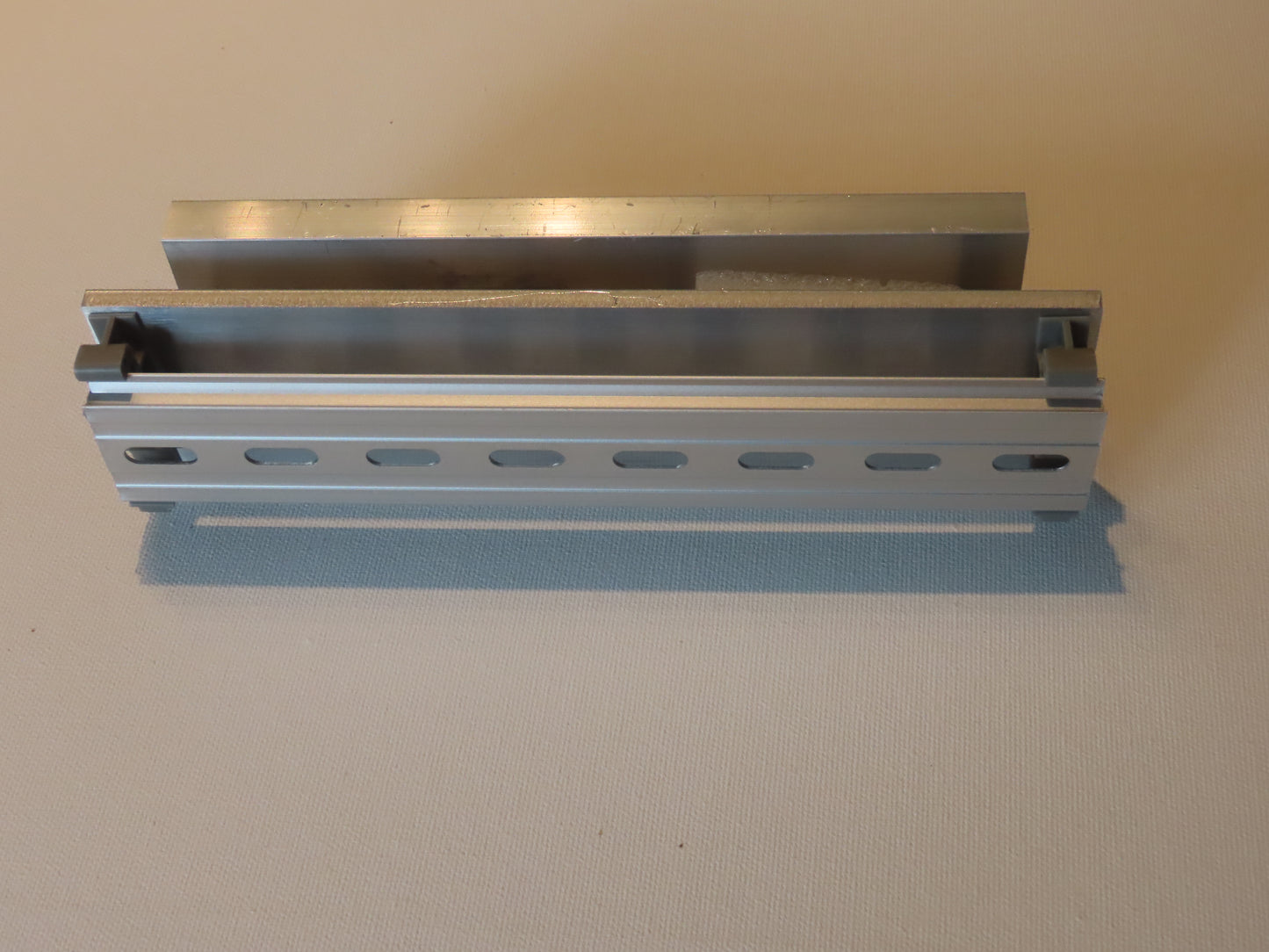 DIN Rail and Clips Lothar of The Hill